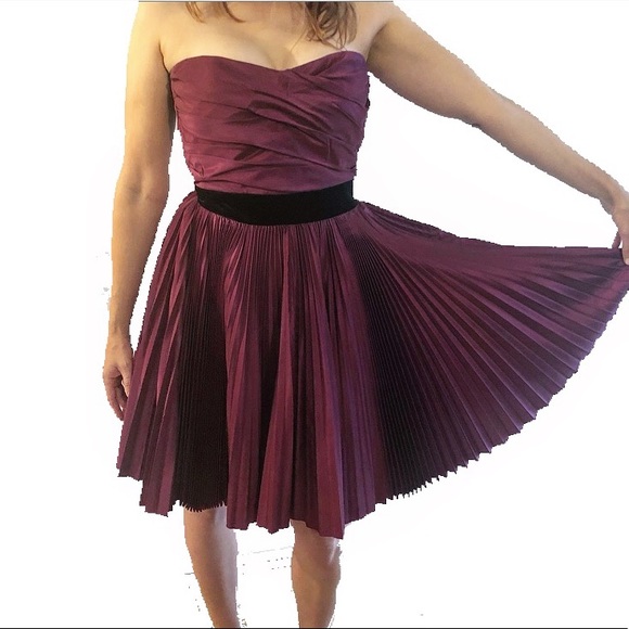 Dolce & Gabbana Dresses & Skirts - D&G short gown maroon